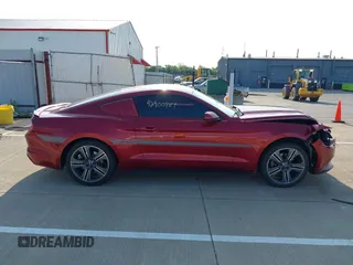 2017 Ford Mustang V6 z VIN 1FA6P8AMXH5226346, wystawiony jako IAAI lot #42400457 z przebiegiem 147 953 mil mil oraz . Historia ofert i sprzedaży dostępna na DreamBid. Obrazek 13.