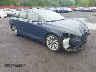 2019 Lincoln MKZ Reserve II with VIN 3LN6L5F98KR621828, listed as a IAAI auction lot 42332227 with 41,547 mi miles and . Bid and sale history available at DreamBid. Image 1.