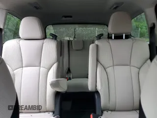 2025 Subaru Ascent Premium z VIN 4S4WMADD1S3416363, wystawiony jako Copart lot #54590175 z przebiegiem Nie podano mil oraz Szkoda całkowita • Salvage title. Historia ofert i sprzedaży dostępna na DreamBid. Obrazek 10.