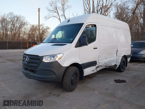 2025 Mercedes-Benz Sprinter Cargo with VIN W1Y4KBHY8ST203488, listed as a IAAI auction lot 41783964 with 1,578 mi miles and . Bid and sale history available at carsss.com. Image 2.