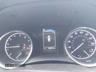 2018 Toyota Camry LE z VIN 4T1B11HK8JU649942, wystawiony jako IAAI lot #42194030 z przebiegiem 54 687 mil mil oraz . Historia ofert i sprzedaży dostępna na DreamBid. Obrazek 7.