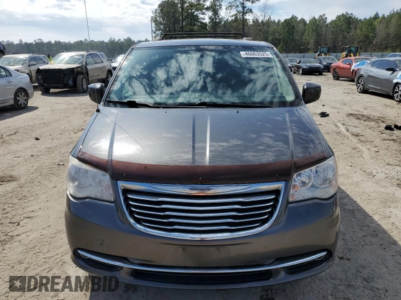 2015 Chrysler Town & Country Touring with VIN 2C4RC1BG0FR562039, listed as a Copart auction lot 46063525 with 181,458 mi miles and Salvage Title. Bid and sale history available at carsss.com. Image 5.