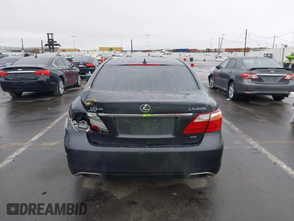 2010 Lexus LS 460 z VIN JTHCL5EF2A5007842, wystawiony jako IAAI lot #41762378 z przebiegiem 102 284 mil mil oraz . Historia ofert i sprzedaży dostępna na DreamBid. Obrazek 16.