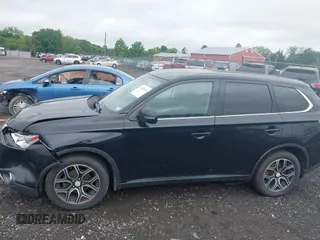 2015 Mitsubishi Outlander GT z VIN JA4JZ4AX8FZ002364, wystawiony jako IAAI lot #42187976 z przebiegiem 144 447 mil mil oraz . Historia ofert i sprzedaży dostępna na DreamBid. Obrazek 14.