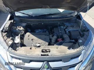 2024 Mitsubishi Outlander S z VIN JA4ARUAU3RU025509, wystawiony jako IAAI lot #42306345 z przebiegiem 6 559 mil mil oraz . Historia ofert i sprzedaży dostępna na DreamBid. Obrazek 10.