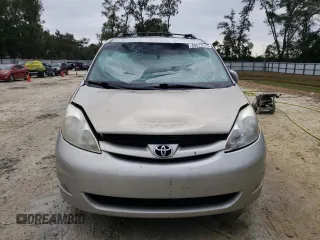 2009 Toyota Sienna XLE with VIN 5TDBK22C89S027706, listed as a Copart auction lot 88672015 with 215,515 mi miles and Salvage Title. Bid and sale history available at DreamBid. Image 5.