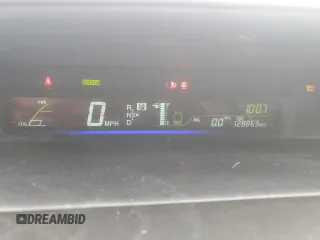2015 Toyota Prius Two z VIN JTDZN3EU6FJ037076, wystawiony jako Copart lot #54576255 z przebiegiem 128 863 mil mil oraz Szkoda całkowita • Salvage title. Historia ofert i sprzedaży dostępna na DreamBid. Obrazek 9.