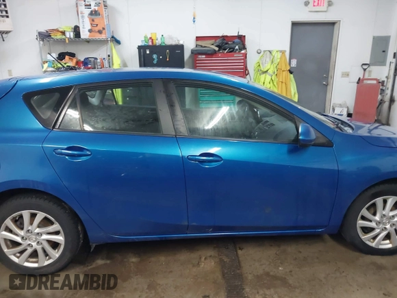 2012 Mazda Mazda3 i Touring with VIN JM1BL1L76C1523276, listed as a IAAI auction lot 41622731 with 184,907 mi miles. Bid and sale history available at carsss.com. Image 13.