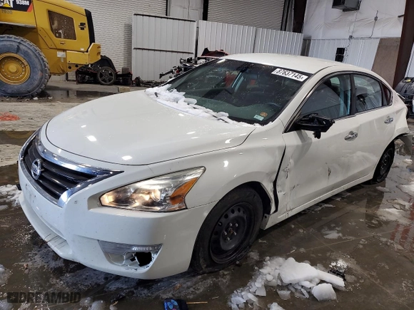 2015 Nissan Altima 2.5 SV with VIN 1N4AL3AP3FC459822, listed as a Copart auction lot 87637145 with 209,738 mi miles and Salvage Title. Bid and sale history available at carsss.com. Image 1.