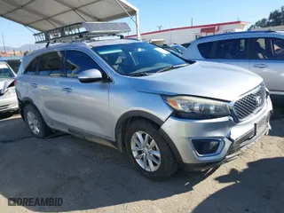 2017 Kia Sorento LX with VIN 5XYPGDA36HG235972, listed as a IAAI auction lot 41656427 with 129,623 mi miles. Bid and sale history available at carsss.com. Image 1.