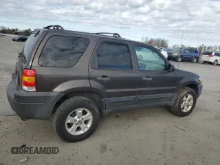 2007 Ford Escape XLT with VIN 1FMYU03Z47KB25109, listed as a Copart auction lot 83229644 with 58,735 mi miles and Clean Title. Bid and sale history available at carsss.com. Image 3.