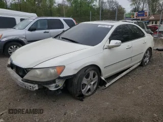 2005 Acura RL with VIN JH4KB16585C014180, listed as a Copart auction lot 53660715 with 0 mi miles and Salvage Title. Bid and sale history available at carsss.com. Image 1.