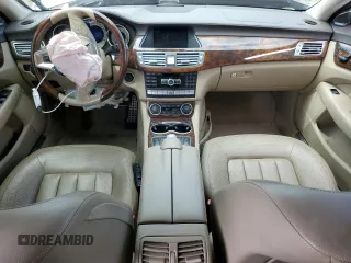 2014 Mercedes-Benz CLS 550 с VIN WDDLJ7DB7EA100120, выставлен на аукционе Copart как лот 53098455 с пробегом 91 938 миль миль и Списание • Salvage title. История ставок и продаж доступна на DreamBid. Изображение 8.