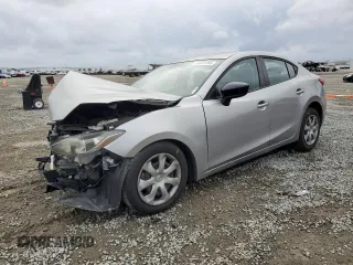 2014 Mazda 3 i SV with VIN JM1BM1T79E1164389, listed as a Copart auction lot 48031385 with 136,801 mi miles and Salvage Title. Bid and sale history available at DreamBid. Image 1.