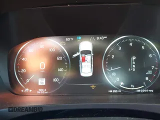 2018 Volvo S90 Momentum with VIN LVY982AK2JP023132, listed as a IAAI auction lot 41977080 with 98,514 mi miles. Bid and sale history available at carsss.com. Image 7.
