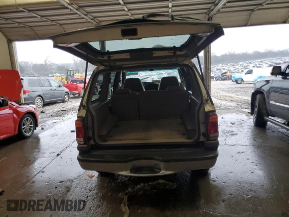 2001 Ford Explorer XLT with VIN 1FMZU73E51ZA22161, listed as a Copart auction lot 44793195 with 255,427 mi miles and Salvage title. Bid and sale history available at DreamBid. Image 6.