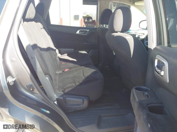 2014 Nissan Pathfinder SV with VIN 5N1AR2MN4EC654030, listed as a IAAI auction lot 41797650 with 129,731 mi miles. Bid and sale history available at carsss.com. Image 8.