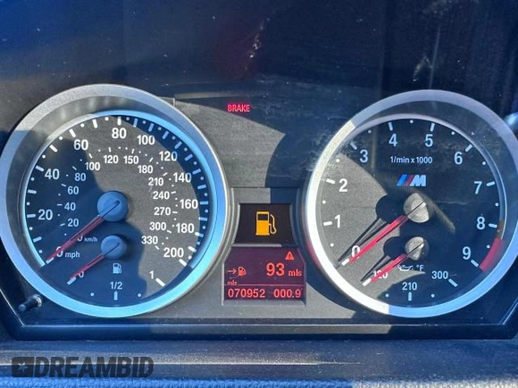2011 BMW M3 with VIN WBSKG9C55BE368172, listed as a Copart auction lot 43218325 with 70,952 mi miles and Clean Title. Bid and sale history available at carsss.com. Image 8.