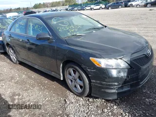 2009 Toyota Camry LE z VIN 4T1BK46K19U587815, wystawiony jako IAAI lot #42142299 z przebiegiem Nie podano mil oraz . Historia ofert i sprzedaży dostępna na DreamBid. Obrazek 1.
