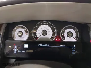 2014 Rolls-Royce Wraith with VIN SCA665C59EUX84389, listed as a IAAI auction lot 41413368 with 57,951 mi miles. Bid and sale history available at carsss.com. Image 7.