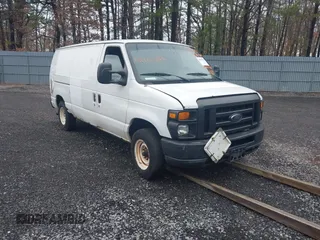 2010 Ford Econoline Cargo Commercial z VIN 1FTNE1EW6ADA91795, wystawiony jako IAAI lot #41763353 z przebiegiem 325 944 mil mil oraz . Historia ofert i sprzedaży dostępna na DreamBid. Obrazek 1.