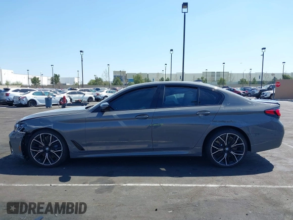 2021 BMW 5 Series M550i xDrive z VIN WBA13BK04MCF86288, wystawiony jako IAAI lot #41949946 z przebiegiem 40 944 mil mil oraz . Historia ofert i sprzedaży dostępna na DreamBid. Obrazek 14.