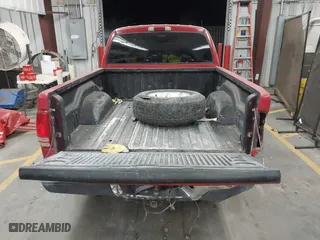 2001 Dodge Dakota Sport with VIN 1B7HL2AN81S296293, listed as a IAAI auction lot 41470036 with 203,323 mi miles. Bid and sale history available at carsss.com. Image 17.