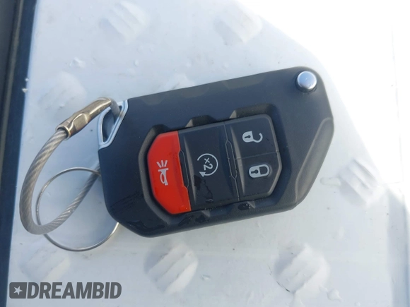 2025 Jeep Wrangler Sahara with VIN 1C4PJXENXSW527925, listed as a IAAI auction lot 41818650 with 5,478 mi miles and . Bid and sale history available at DreamBid. Image 11.