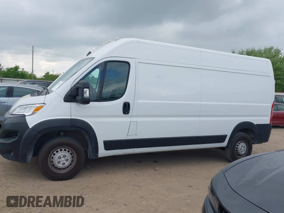 2024 Ram ProMaster Cargo Tradesman with VIN 3C6LRVDG1RE132283, listed as a IAAI auction lot 41938357 with 31,413 mi miles and . Bid and sale history available at DreamBid. Image 14.