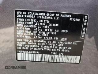 2018 Volkswagen Atlas SE with VIN 1V2PR2CA4JC555911, listed as a Copart auction lot 61905125 with 101,860 mi miles and Salvage title. Bid and sale history available at DreamBid. Image 14.
