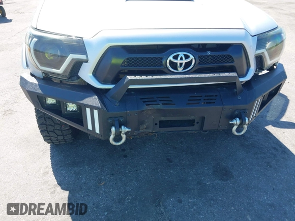 2012 Toyota Tacoma with VIN 5TFUU4EN9CX038954, listed as a IAAI auction lot 42022296 with 140,009 mi miles. Bid and sale history available at carsss.com. Image 6.