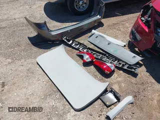 2017 Toyota Sienna XLE Auto Access Seat с VIN 5TDYZ3DC2HS771745, выставлен на аукционе IAAI как лот 42314111 с пробегом 81 236 миль миль и . История ставок и продаж доступна на DreamBid. Изображение 12.