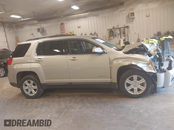 2015 GMC Terrain SLE z VIN 2GKFLWEK8F6393684, wystawiony jako IAAI lot #42242744 z przebiegiem 90 077 mil mil oraz . Historia ofert i sprzedaży dostępna na DreamBid. Obrazek 13.