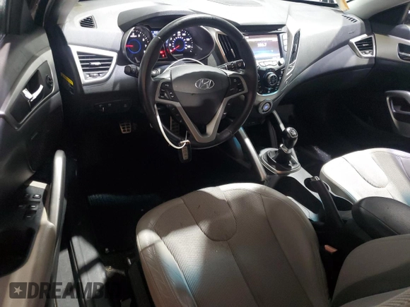 2012 Hyundai Veloster w/Gray Int z VIN KMHTC6AD8CU021518, wystawiony jako Copart lot #55635095 z przebiegiem 90 011 mil mil oraz Czysty tytuł • Clean title. Historia ofert i sprzedaży dostępna na DreamBid. Obrazek 8.