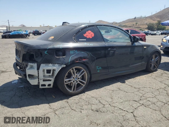 2011 BMW 1 Series 135i with VIN WBAUC9C59BVM10528, listed as a Copart auction lot 61499025 with 160,557 mi miles and Salvage title. Bid and sale history available at DreamBid. Image 3.