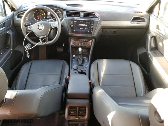 2020 Volkswagen Tiguan SE with VIN 3VV2B7AX6LM002197, listed as a Copart auction lot 48994675 with 25,700 mi miles and Salvage Title. Bid and sale history available at carsss.com. Image 8.