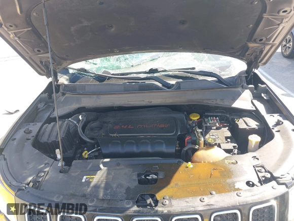 2020 Jeep Compass Altitude z VIN 3C4NJCBB8LT199034, wystawiony jako IAAI lot #42008510 z przebiegiem Nie podano mil oraz . Historia ofert i sprzedaży dostępna na DreamBid. Obrazek 10.