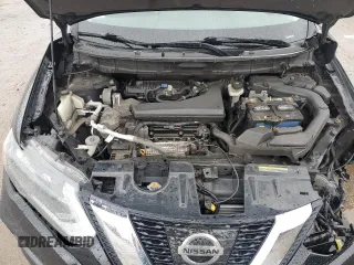 2017 Nissan Rogue SV z VIN 5N1AT2MT9HC879208, wystawiony jako Copart lot #50619795 z przebiegiem 110 991 mil mil oraz Szkoda całkowita • Salvage title. Historia ofert i sprzedaży dostępna na DreamBid. Obrazek 13.