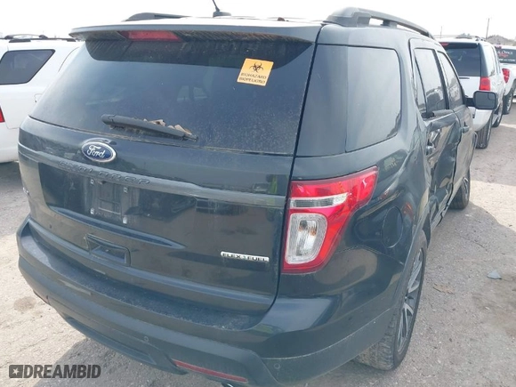 2015 Ford Explorer XLT with VIN 1FM5K7D82FGB48977, listed as a IAAI auction lot 41690886 with 1 mi miles. Bid and sale history available at carsss.com. Image 4.