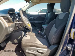 2016 Jeep Cherokee Altitude z VIN 1C4PJLAB3GW229809, wystawiony jako Copart lot #49538605 z przebiegiem 89 273 mil mil oraz Czysty tytuł • Clean title. Historia ofert i sprzedaży dostępna na DreamBid. Obrazek 7.