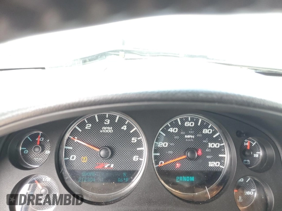 2013 GMC Sierra 1500 SLT with VIN 3GTP2WE25DG134770, listed as a Copart auction lot 59616535 with 212,304 mi miles and Salvage title. Bid and sale history available at DreamBid. Image 9.