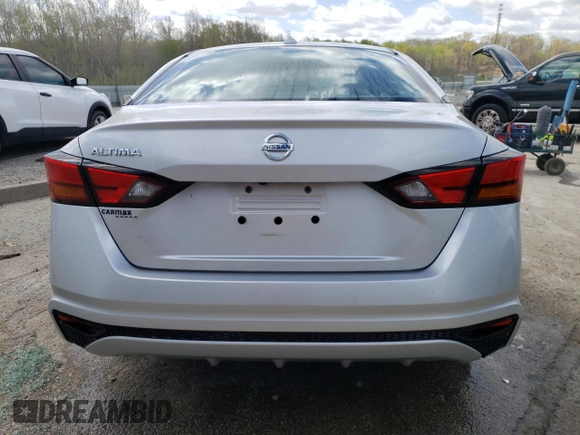 2019 Nissan Altima S with VIN 1N4BL4BV8KC137629, listed as a Copart auction lot 52971625 with 116,459 mi miles and Salvage Title. Bid and sale history available at DreamBid. Image 6.