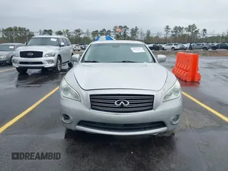 2013 Infiniti M with VIN JN1BY1AP4DM513899, listed as a IAAI auction lot 41854573 with 202,480 mi miles and . Bid and sale history available at carsss.com. Image 12.