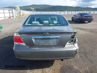 2006 Toyota Camry STD with VIN 4T1BE32K66U718658, listed as a IAAI auction lot 42086473 with 204,314 mi miles. Bid and sale history available at carsss.com. Image 17.