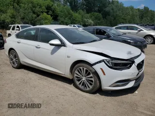 2019 Buick Regal Essence with VIN W04GP6SX5K1011235, listed as a Copart auction lot 61972785 with 109,442 mi miles and Clean title. Bid and sale history available at DreamBid. Image 4.