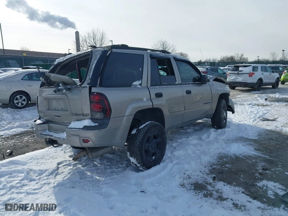 2002 Chevrolet TrailBlazer LS with VIN 1GNDT13S922426828, listed as a IAAI auction lot 41378571 with 1 mi miles. Bid and sale history available at carsss.com. Image 4.