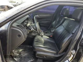 2016 Chrysler 300 with VIN 2C3CCABT4GH220317, listed as a Copart auction lot 47562085 with 110,320 mi miles and Salvage Title. Bid and sale history available at carsss.com. Image 7.