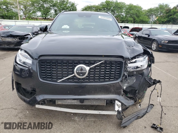 2021 Volvo XC90 R-Design with VIN YV4BR0CM6M1683266, listed as a Copart auction lot 55393944 with 31,584 mi miles and Salvage Title. Bid and sale history available at carsss.com. Image 5.