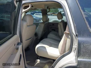 2004 Chevrolet Tahoe LT with VIN 1GNEC13Z64J301294, listed as a IAAI auction lot 42097936 with 1 mi miles. Bid and sale history available at carsss.com. Image 8.