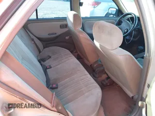 1993 Nissan Sentra E z VIN JN1EB31P3PU217402, wystawiony jako IAAI lot #42051237 z przebiegiem 363 365 mil mil oraz . Historia ofert i sprzedaży dostępna na DreamBid. Obrazek 8.